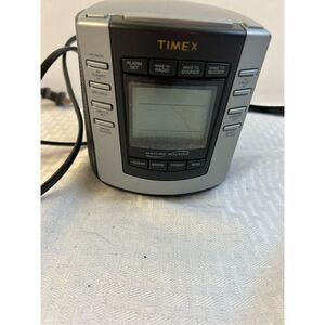 Timex clock nature sounds 4.5"x4.5" square Radio Alarm Digital Tuning T300B